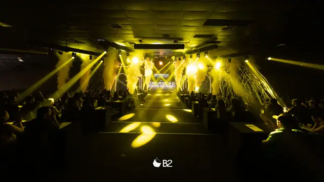 Palco montado pela B2